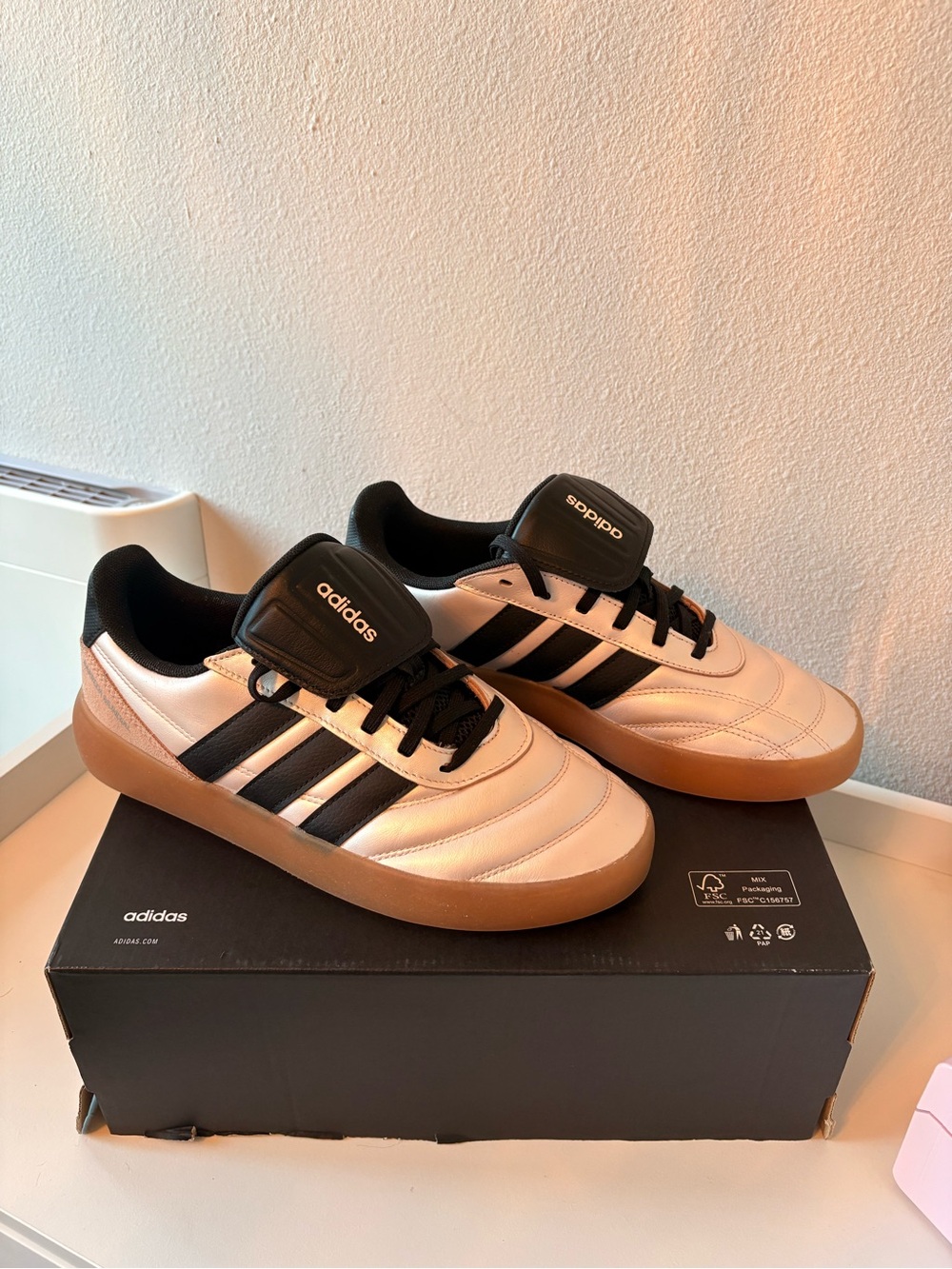 Adidas Barreda Mundial Sneakers Women’s 8.5 Rose Gold Metallic NEW